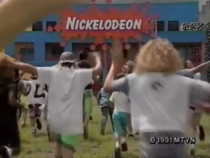 Nickelodeon Studios (1991, Running kids variant with copyright notice)